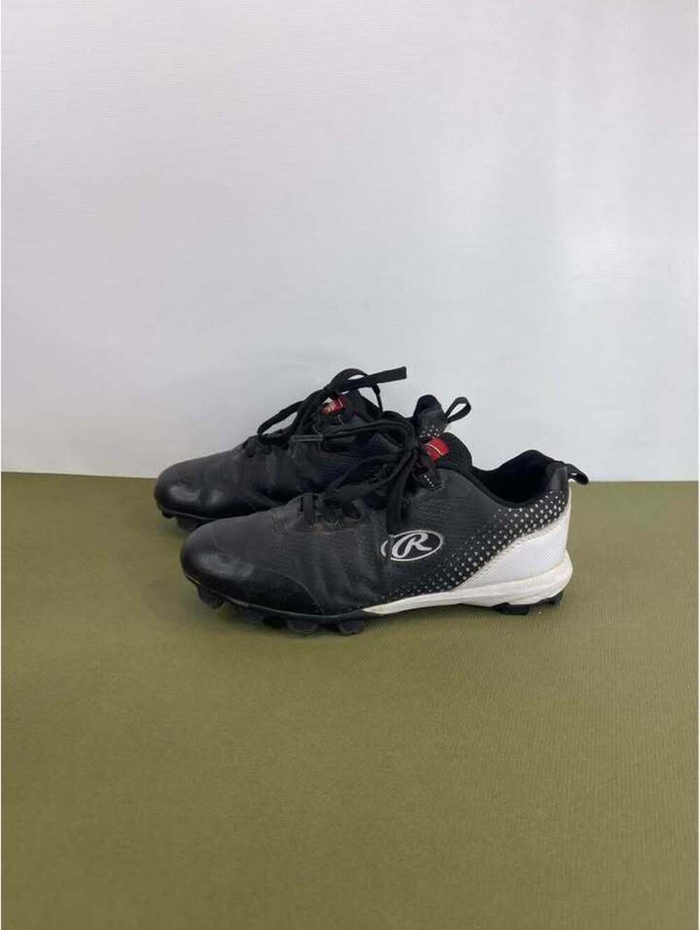 Rawlings Baseball Cleats Size 2Y